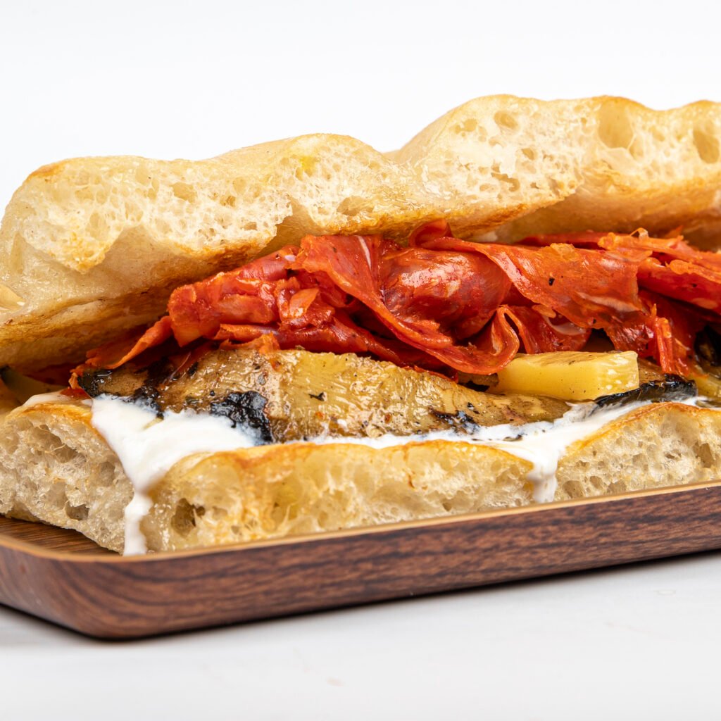 Focaccia genovesa rellena, al corte